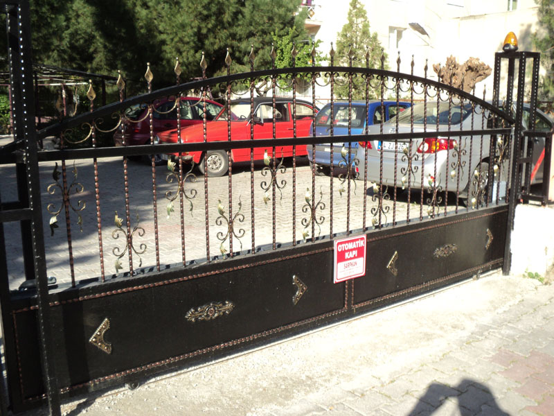 otomatik yana kayar bahçe kapıları